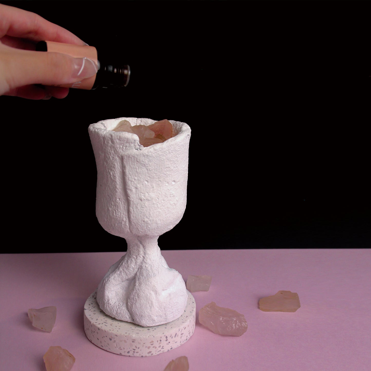 潮州市潮安区枫溪镇唯创家居 Goblet Cement Candle Holder | White